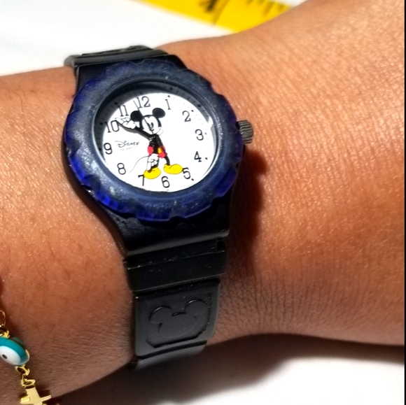 DISNEY TIME WORKS MICKEY MOUSE WATCH - Picture 1 of 10